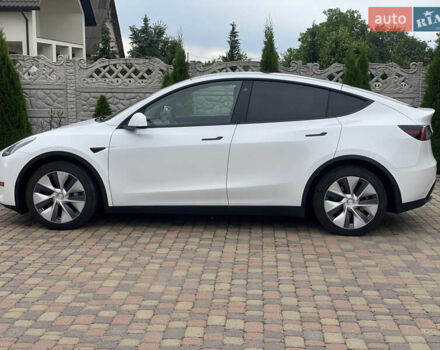 Білий Тесла Model Y, об'ємом двигуна 0 л та пробігом 61 тис. км за 20300 $, фото 4 на Automoto.ua