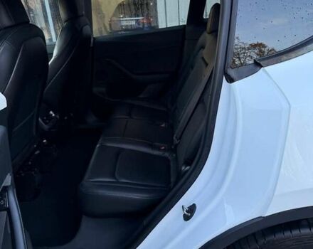 Белый Тесла Model Y, объемом двигателя 0 л и пробегом 132 тыс. км за 20800 $, фото 53 на Automoto.ua
