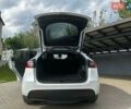 Белый Тесла Model Y, объемом двигателя 0 л и пробегом 71 тыс. км за 25000 $, фото 5 на Automoto.ua