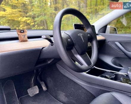 Тесла Model Y 2020 в Виннице на Automoto.ua Белый Тесла Model Y, объемом двигателя 0 л и пробегом 102 тыс. км за 23500 $, фото 13 на Automoto.ua