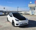 Белый Тесла Model Y, объемом двигателя 0 л и пробегом 102 тыс. км за 20000 $, фото 1 на Automoto.ua
