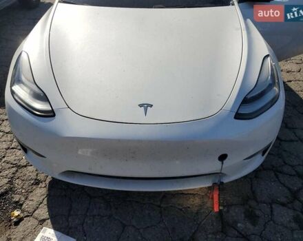 Белый Тесла Model Y, объемом двигателя 0 л и пробегом 93 тыс. км за 7200 $, фото 11 на Automoto.ua