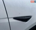 Білий Тесла Model Y, об'ємом двигуна 0 л та пробігом 70 тис. км за 24500 $, фото 26 на Automoto.ua