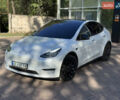 Белый Тесла Model Y, объемом двигателя 0 л и пробегом 84 тыс. км за 28000 $, фото 5 на Automoto.ua