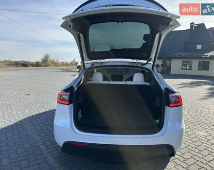 Белый Тесла Model Y, объемом двигателя 0 л и пробегом 85 тыс. км за 22900 $, фото 28 на Automoto.ua