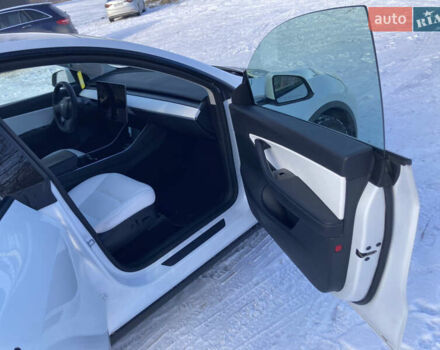 Белый Тесла Model Y, объемом двигателя 0 л и пробегом 40 тыс. км за 28500 $, фото 18 на Automoto.ua