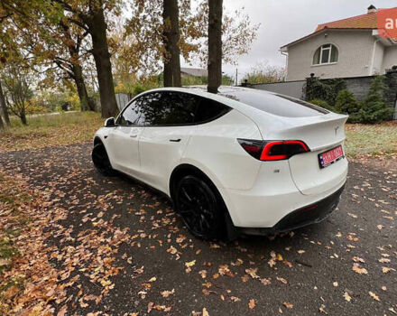 Тесла Model Y 2020 в Житомире на Automoto.ua Белый Тесла Model Y, объемом двигателя 0 л и пробегом 150 тыс. км за 22000 $, фото 11 на Automoto.ua
