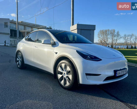 Белый Тесла Model Y, объемом двигателя 0 л и пробегом 90 тыс. км за 21300 $, фото 5 на Automoto.ua