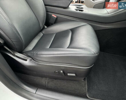 Белый Тесла Model Y, объемом двигателя 0 л и пробегом 77 тыс. км за 25000 $, фото 12 на Automoto.ua