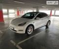 Білий Тесла Model Y, об'ємом двигуна 0 л та пробігом 61 тис. км за 25399 $, фото 7 на Automoto.ua