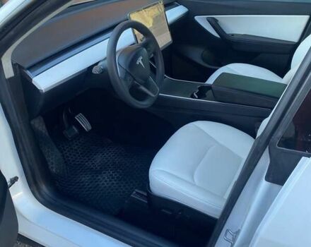 Белый Тесла Model Y, объемом двигателя 0 л и пробегом 21 тыс. км за 19500 $, фото 8 на Automoto.ua