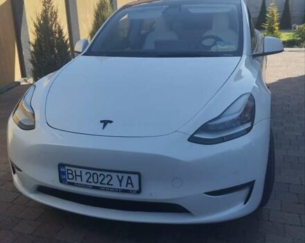 Белый Тесла Model Y, объемом двигателя 0 л и пробегом 70 тыс. км за 26500 $, фото 1 на Automoto.ua