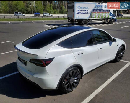 Тесла Model Y 2020 в Киеве на Automoto.ua Белый Тесла Model Y, объемом двигателя 0 л и пробегом 9 тыс. км за 33333 $, фото 14 на Automoto.ua