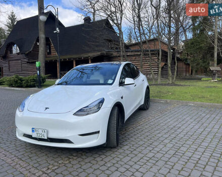 Білий Тесла Model Y, об'ємом двигуна 0 л та пробігом 88 тис. км за 38800 $, фото 3 на Automoto.ua