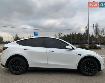 Белый Тесла Model Y, объемом двигателя 0 л и пробегом 90 тыс. км за 22000 $, фото 6 на Automoto.ua