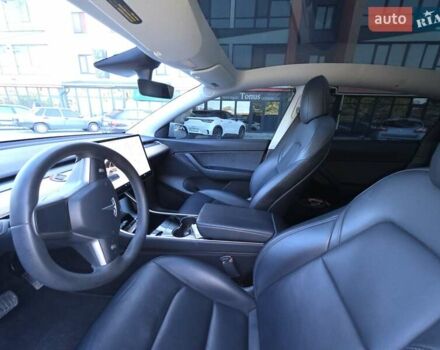 Белый Тесла Model Y, объемом двигателя 0 л и пробегом 140 тыс. км за 23966 $, фото 15 на Automoto.ua