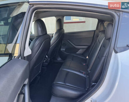 Белый Тесла Model Y, объемом двигателя 0 л и пробегом 110 тыс. км за 21500 $, фото 32 на Automoto.ua