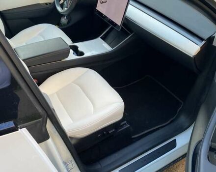 Белый Тесла Model Y, объемом двигателя 0 л и пробегом 49 тыс. км за 22500 $, фото 7 на Automoto.ua