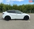 Белый Тесла Model Y, объемом двигателя 0 л и пробегом 175 тыс. км за 17300 $, фото 1 на Automoto.ua
