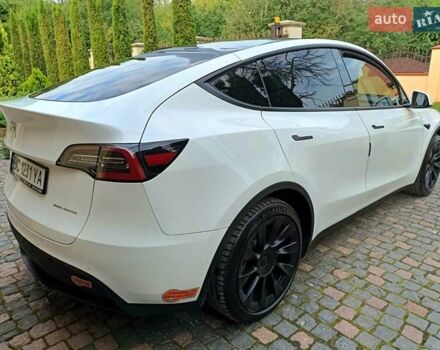 Белый Тесла Model Y, объемом двигателя 0 л и пробегом 65 тыс. км за 28000 $, фото 15 на Automoto.ua