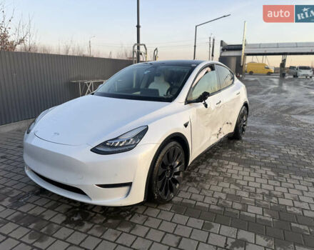 Белый Тесла Model Y, объемом двигателя 0 л и пробегом 65 тыс. км за 19600 $, фото 5 на Automoto.ua