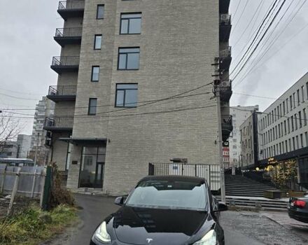 Білий Тесла Model Y, об'ємом двигуна 0 л та пробігом 75 тис. км за 20600 $, фото 1 на Automoto.ua