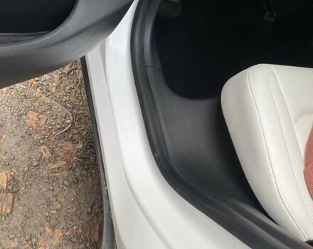 Білий Тесла Model Y, об'ємом двигуна 0 л та пробігом 21 тис. км за 19000 $, фото 45 на Automoto.ua