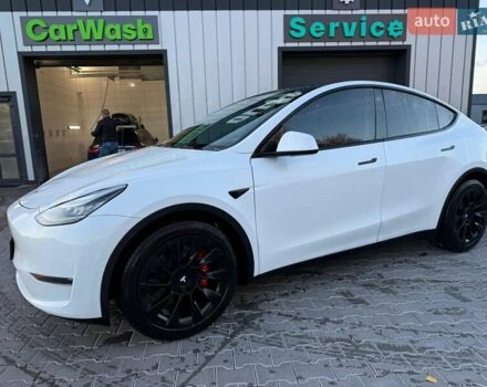 Белый Тесла Model Y, объемом двигателя 0 л и пробегом 132 тыс. км за 20800 $, фото 9 на Automoto.ua