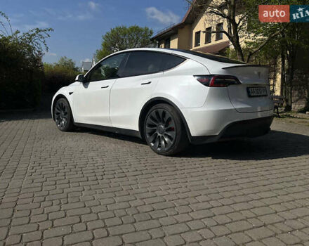 Білий Тесла Model Y, об'ємом двигуна 0 л та пробігом 77 тис. км за 21000 $, фото 1 на Automoto.ua