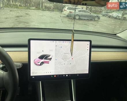 Білий Тесла Model Y, об'ємом двигуна 0 л та пробігом 70 тис. км за 24500 $, фото 16 на Automoto.ua