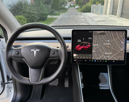 Тесла Model Y 2020 в Львове на Automoto.ua Белый Тесла Model Y, объемом двигателя 0 л и пробегом 30 тыс. км за 29000 $, фото 15 на Automoto.ua