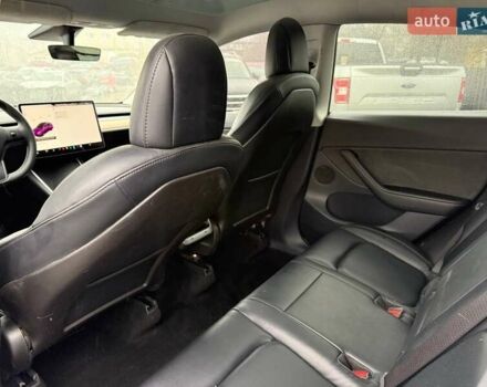 Білий Тесла Model Y, об'ємом двигуна 0 л та пробігом 219 тис. км за 16500 $, фото 20 на Automoto.ua