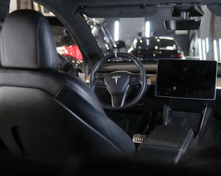 Білий Тесла Model Y, об'ємом двигуна 0 л та пробігом 90 тис. км за 22500 $, фото 22 на Automoto.ua