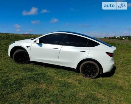 Білий Тесла Model Y, об'ємом двигуна 0 л та пробігом 150 тис. км за 28000 $, фото 13 на Automoto.ua