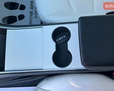 Белый Тесла Model Y, объемом двигателя 0 л и пробегом 73 тыс. км за 24800 $, фото 12 на Automoto.ua