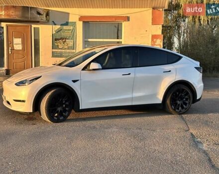 Білий Тесла Model Y, об'ємом двигуна 0 л та пробігом 40 тис. км за 29999 $, фото 2 на Automoto.ua