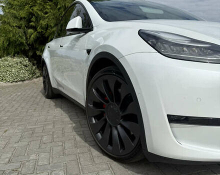 Белый Тесла Model Y, объемом двигателя 0 л и пробегом 180 тыс. км за 23000 $, фото 18 на Automoto.ua