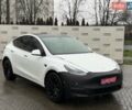 Белый Тесла Model Y, объемом двигателя 0 л и пробегом 219 тыс. км за 15900 $, фото 1 на Automoto.ua