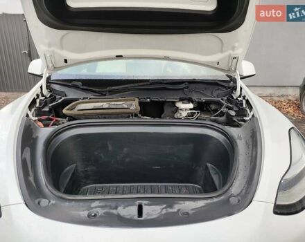 Тесла Model Y 2020 у Буче на Automoto.ua Білий Тесла Model Y, об'ємом двигуна 0 л та пробігом 102 тис. км за 22500 $, фото 10 на Automoto.ua
