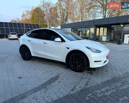 Белый Тесла Model Y, объемом двигателя 0 л и пробегом 132 тыс. км за 20800 $, фото 129 на Automoto.ua