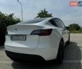 Белый Тесла Model Y, объемом двигателя 0 л и пробегом 60 тыс. км за 30000 $, фото 7 на Automoto.ua