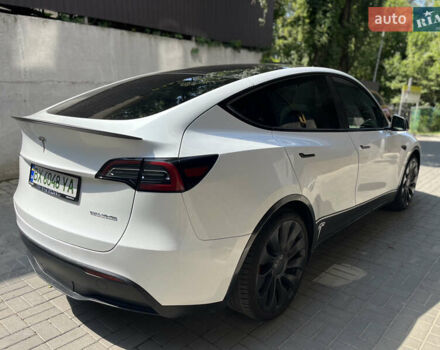 Белый Тесла Model Y, объемом двигателя 0 л и пробегом 79 тыс. км за 24000 $, фото 6 на Automoto.ua