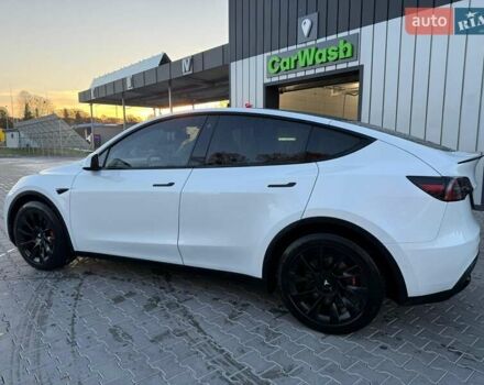 Белый Тесла Model Y, объемом двигателя 0 л и пробегом 132 тыс. км за 20800 $, фото 8 на Automoto.ua
