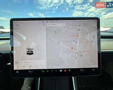 Белый Тесла Model Y, объемом двигателя 0 л и пробегом 84 тыс. км за 14999 $, фото 17 на Automoto.ua