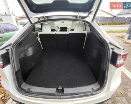 Тесла Model Y 2020 у Буче на Automoto.ua Білий Тесла Model Y, об'ємом двигуна 0 л та пробігом 102 тис. км за 22500 $, фото 8 на Automoto.ua