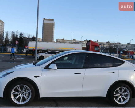 Белый Тесла Model Y, объемом двигателя 0 л и пробегом 162 тыс. км за 22500 $, фото 15 на Automoto.ua