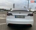 Белый Тесла Model Y, объемом двигателя 0 л и пробегом 97 тыс. км за 22300 $, фото 4 на Automoto.ua