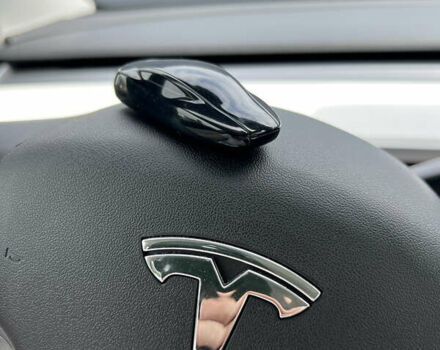 Белый Тесла Model Y, объемом двигателя 0 л и пробегом 23 тыс. км за 44000 $, фото 22 на Automoto.ua