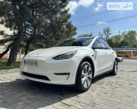 Белый Тесла Model Y, объемом двигателя 0 л и пробегом 38 тыс. км за 33700 $, фото 2 на Automoto.ua