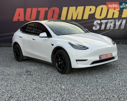 Білий Тесла Model Y, об'ємом двигуна 0 л та пробігом 100 тис. км за 21499 $, фото 5 на Automoto.ua